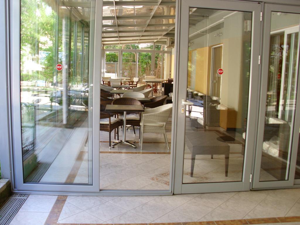 Hotel Cybele Pefki Atina Dış mekan fotoğraf