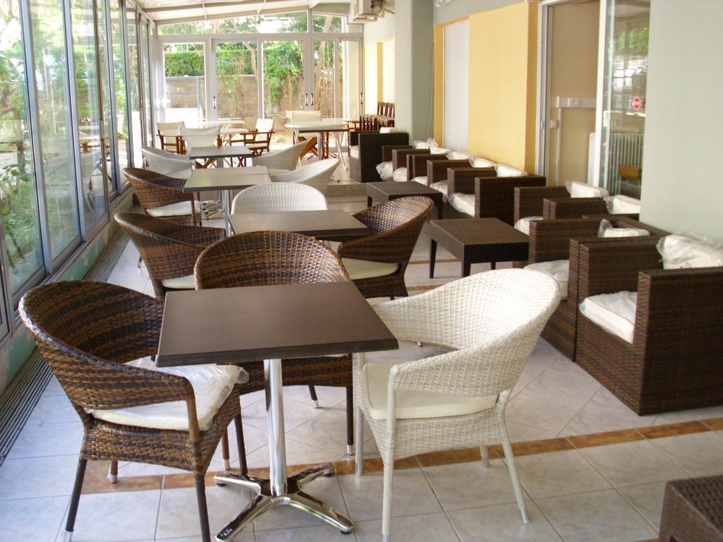Hotel Cybele Pefki Atina Dış mekan fotoğraf