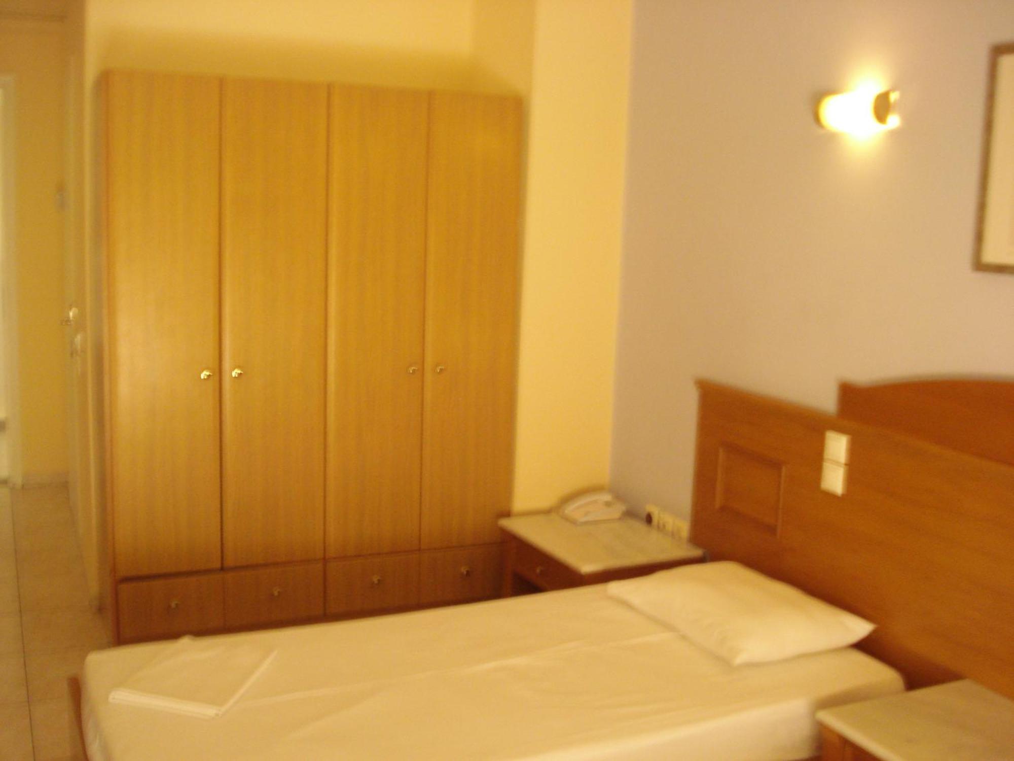 Hotel Cybele Pefki Atina Dış mekan fotoğraf